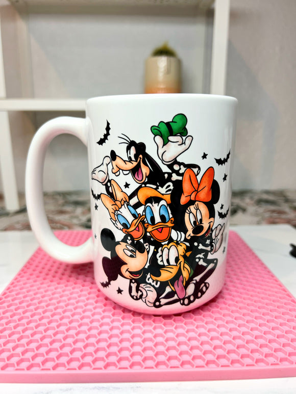 Halloween friends mug